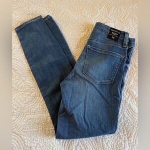 NWT J. Crew Women's High Rise Skinny Jeans distressed size 26